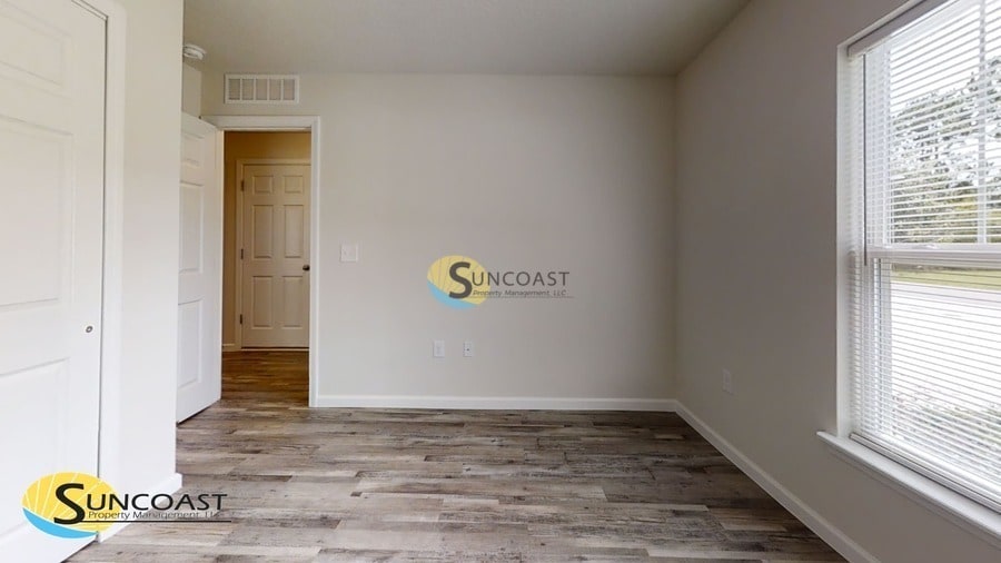 Building Photo - 7 Pritchard Dr