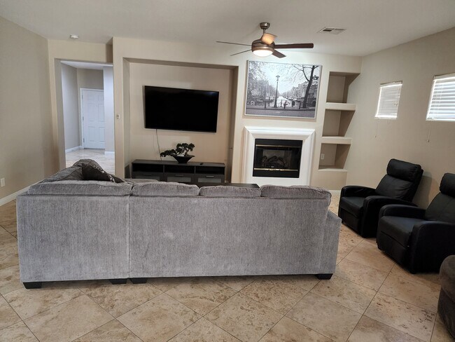 Building Photo - 3091 Tara Murphy Dr