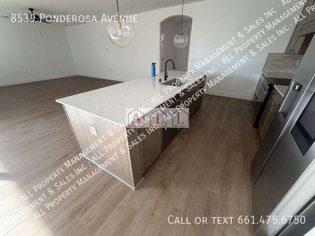 Building Photo - 8539 Ponderosa Ave