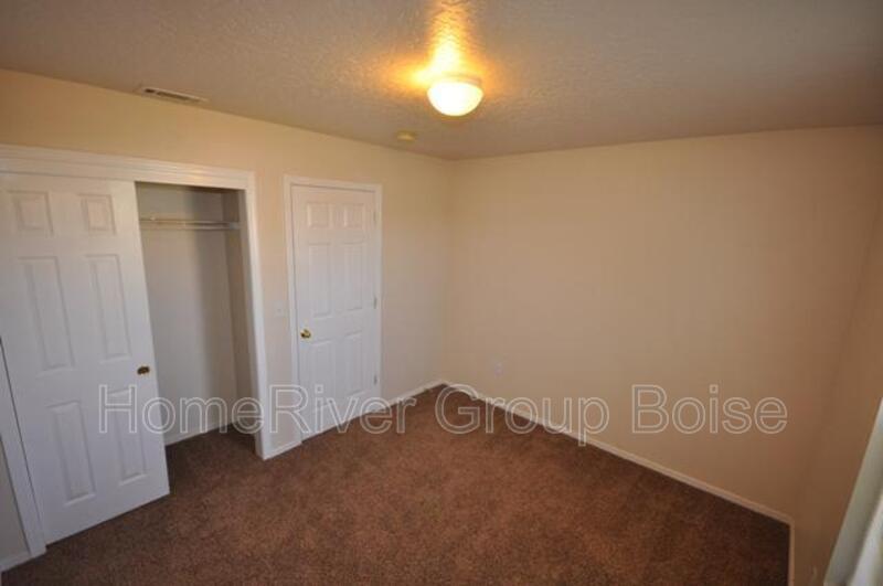Building Photo - 16692 Zaragosa Way