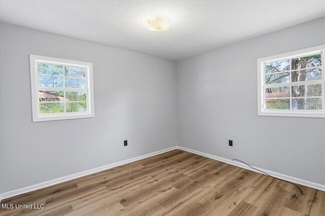 Building Photo - 936 Jenkins St