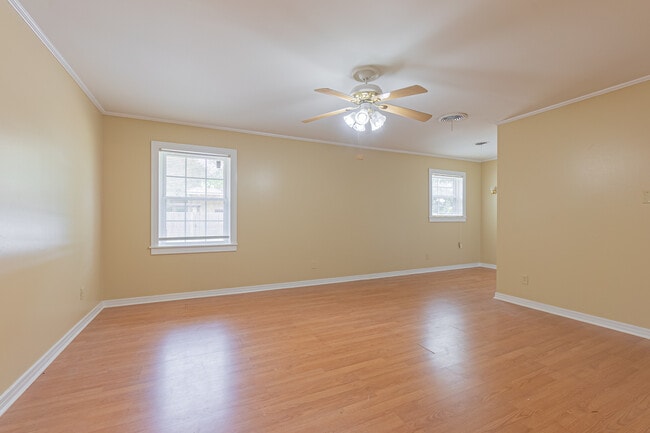 Master bedroom - 3023 Stimson Ave
