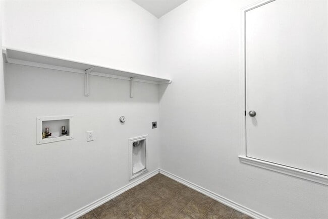 Building Photo - 173 Apricot Dr