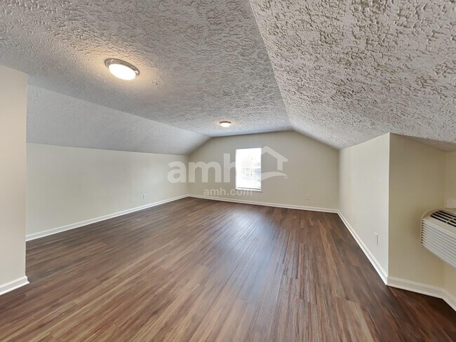 Building Photo - 1300 Georgetown Dr