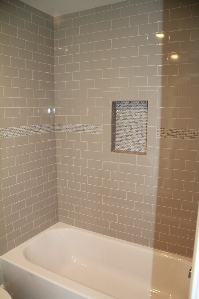 Building Photo - 55 Franklin Ave