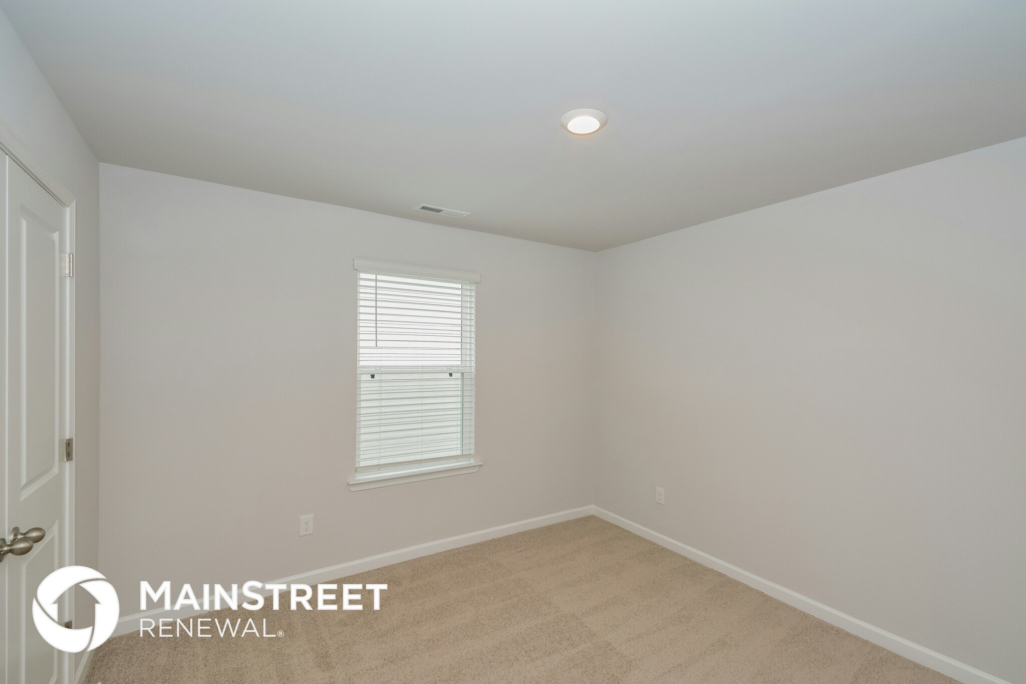 Building Photo - 2323 Curbow Dr