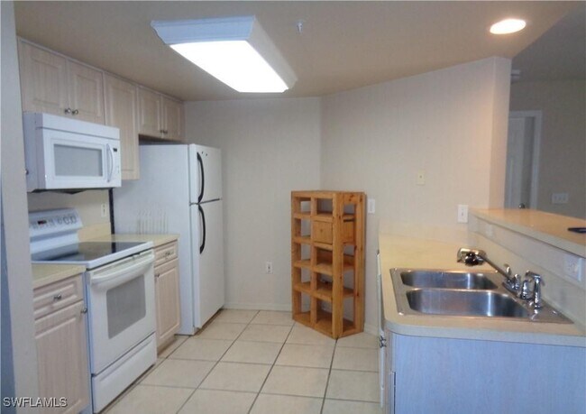 Building Photo - 1757 Four Mile Cove Pkwy