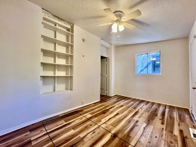 Building Photo - Available immediately. Charming 2 bedroom,...