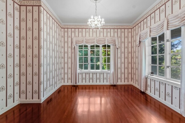 Building Photo - "Experience Luxury Living: Expansive 4-Bedroom Retreat Estate with Scenic Views and Elegant Finis...