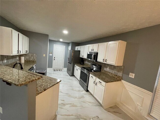 Building Photo - 4215 Hamilton Walk Dr