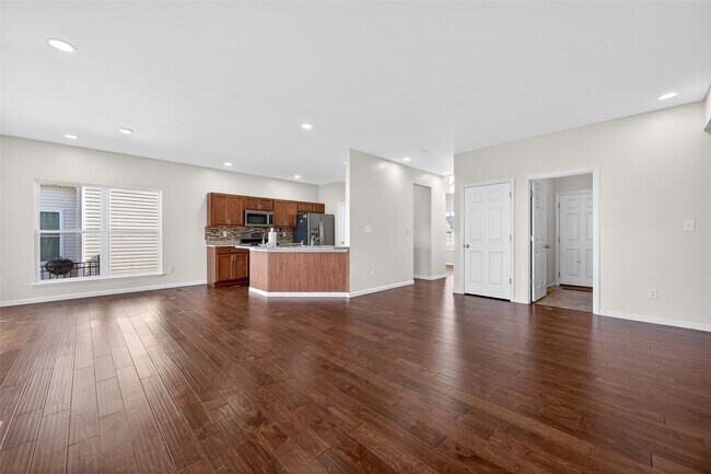 Building Photo - 3501 Charlestowne Crossing Dr