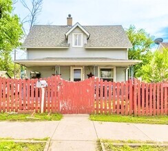 Building Photo - Fountain Duplex