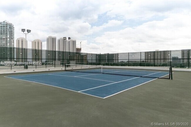 Building Photo - 400 Sunny Isles Blvd