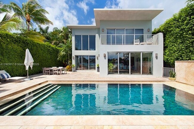 Primary Photo - 405 E San Marino Dr