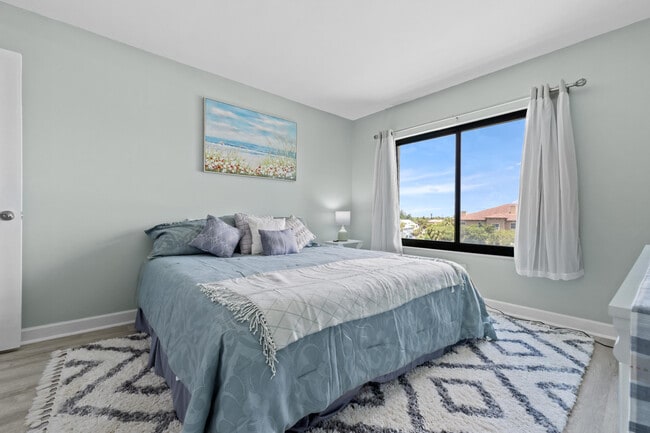 Building Photo - 801 S Ocean Dr