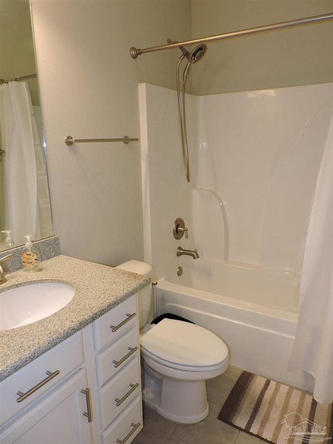 Building Photo - 5643 Vendome Ct