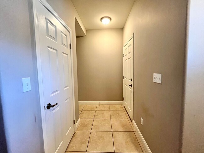 Building Photo - 267 Via las Casitas