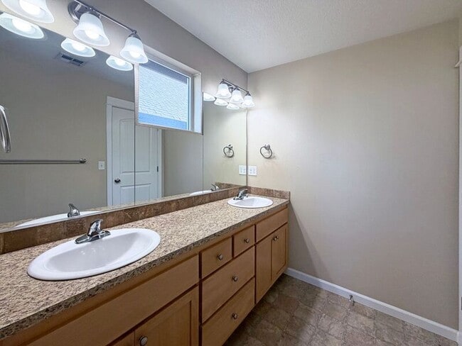 Building Photo - 5518 Tribute Way