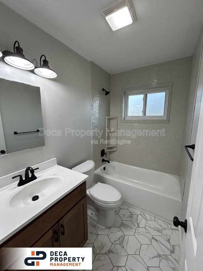 Building Photo - 10939 Brookings Dr