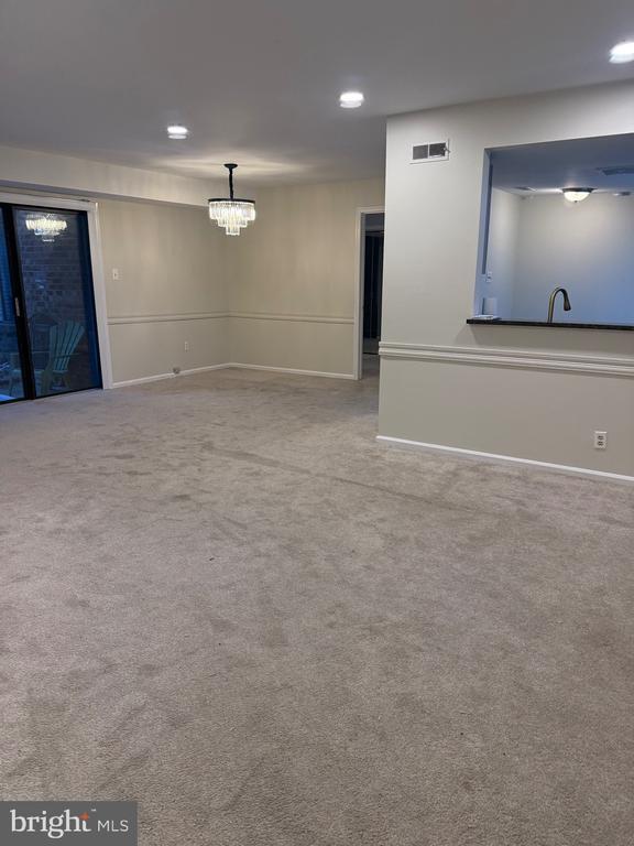 Building Photo - 803 Mountainview Dr