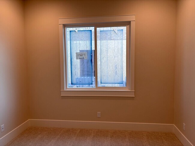 Building Photo - Brand New 4 bed 3 bath home in Desert Canyons