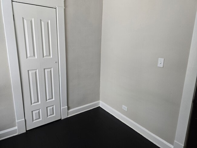 Building Photo - SECTION 8 and EDEN Accepted! Newly Renovated 3BR Home Now Available in Cleveland!!