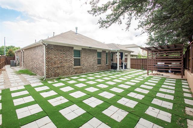 Building Photo - 8625 Glenburne Dr