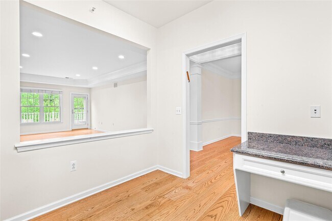 Building Photo - 24 N De Baun Ave