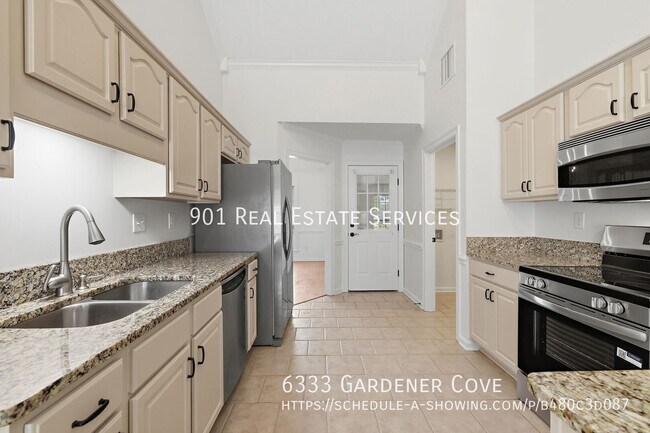 Building Photo - 6333 Gardener Cove