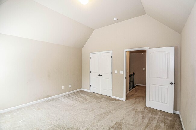 Building Photo - 1357 Highwoods Pass