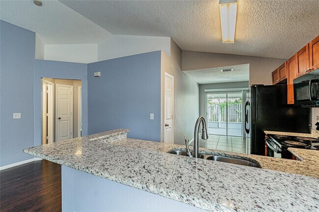 Building Photo - 13136 Carrollwood Creek Dr