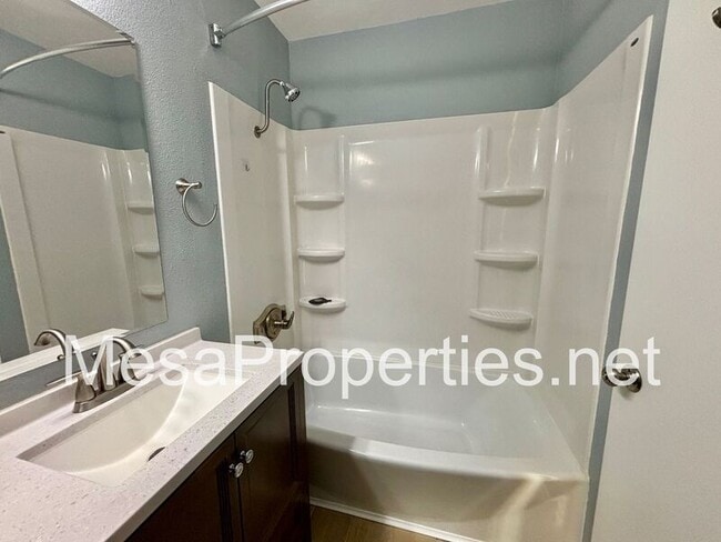 Building Photo - 926 W Philadelphia St