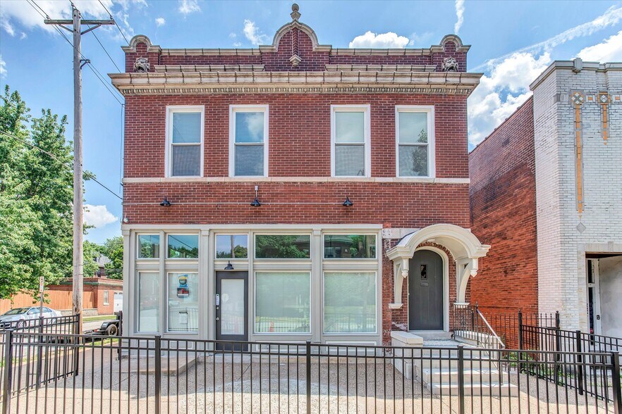 Building Photo - 3500 Magnolia Ave