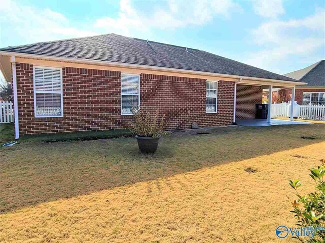 Building Photo - 5308 Frankford Dr SE