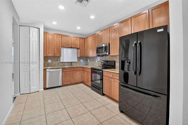 Building Photo - 16097 Poppy Seed Cir