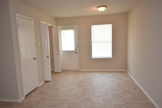 Building Photo - 17415 Wigeon Way Dr