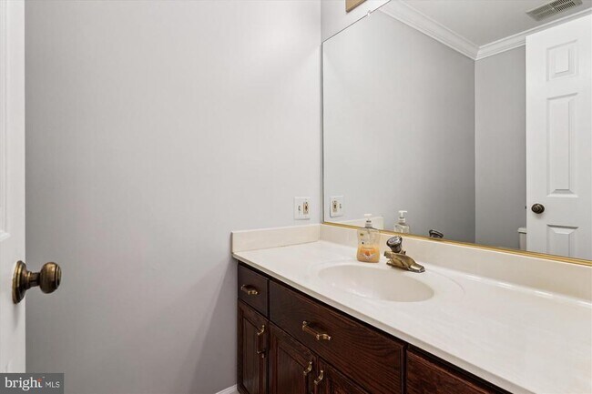 Building Photo - 6267 Masefield Ct