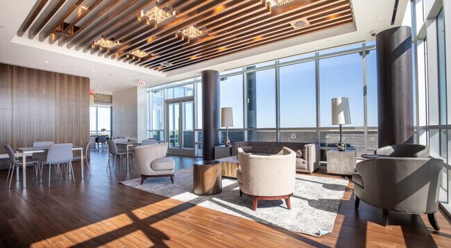 Building Photo - 1820 Fonthill Ct