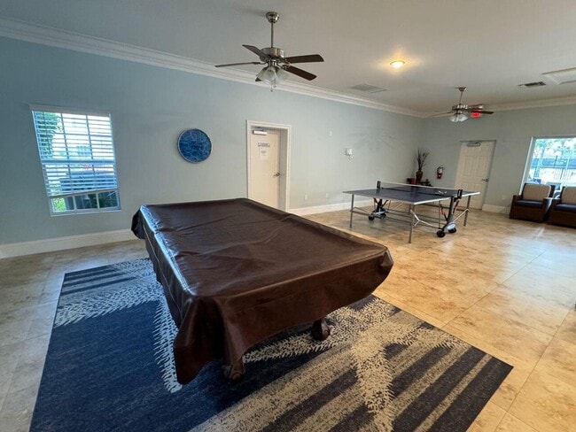 Building Photo - 6219 Bay Club Dr