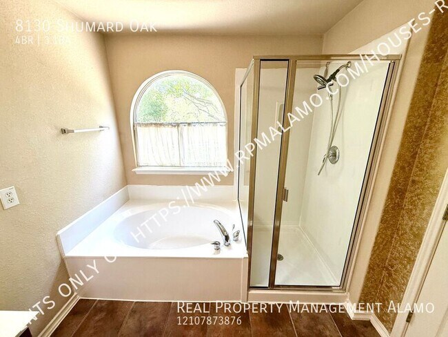 Building Photo - 8130 Shumard Oak Dr