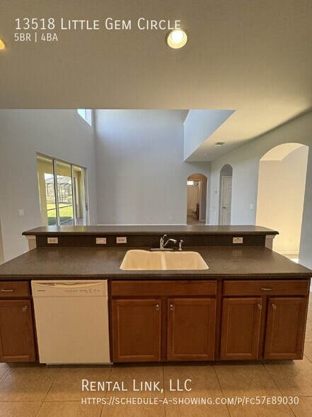 Building Photo - 13518 Little Gem Cir