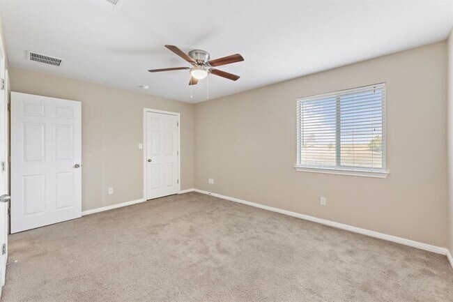 Building Photo - 412 Carl Shipp Dr