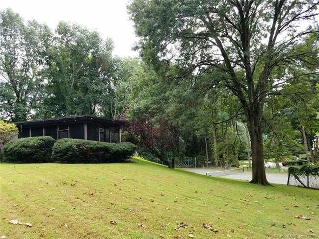 Primary Photo - 6 Summer Hill Rd