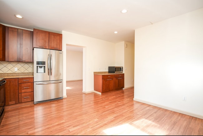 Building Photo - 57 Worthen St