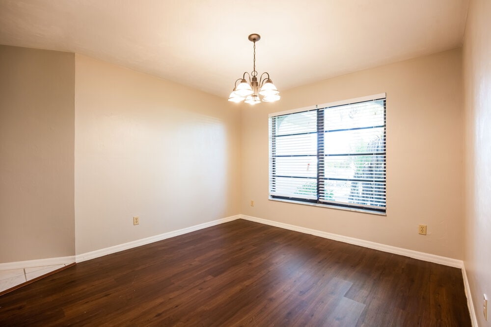 Building Photo - 1432 SE 17th Terrace