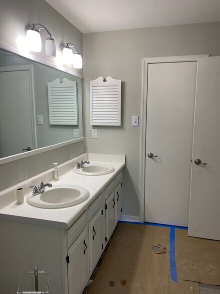 Building Photo - 3836 Beechtree Ct