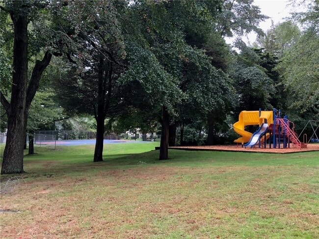 Building Photo - 18 San Miguel Dr