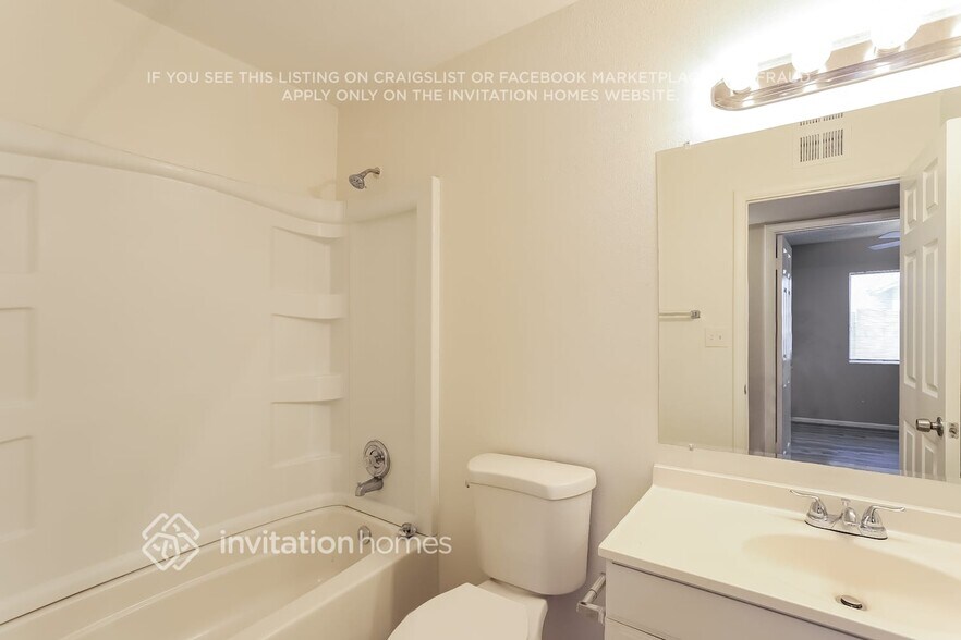 Building Photo - 5321 W Riviera Dr