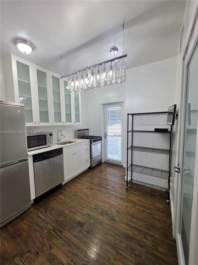 Building Photo - 1616 Euclid Ave