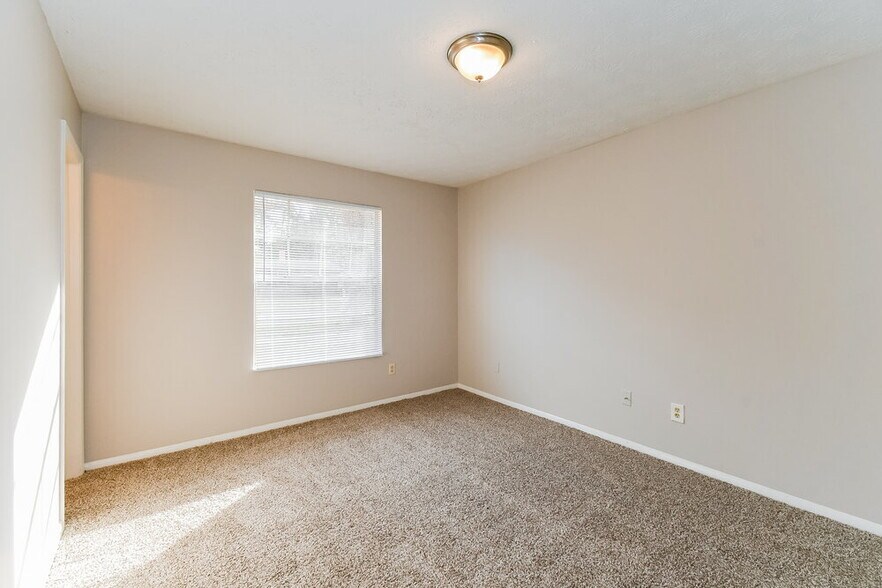 Building Photo - 7269 Sharbeth Dr S